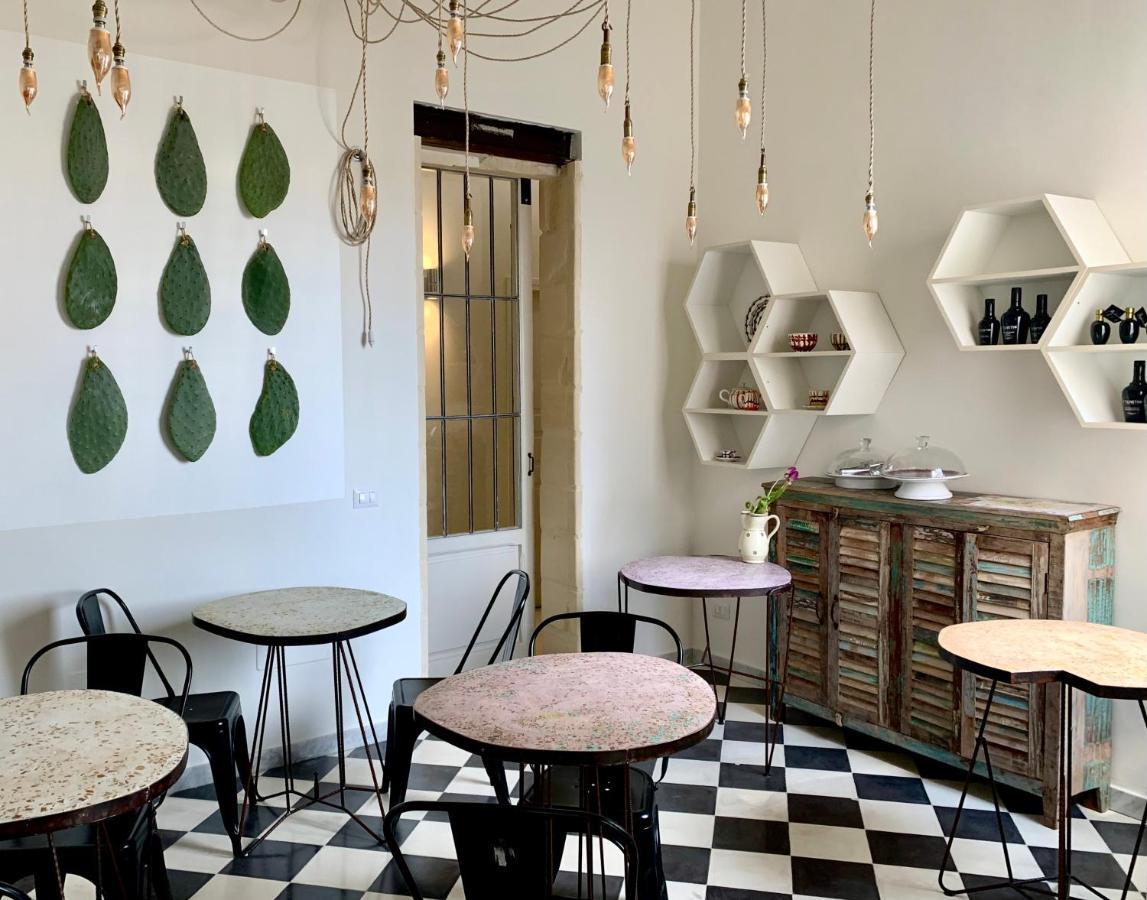 Bed and Breakfast Habitare Lecce & Salento Exterior foto